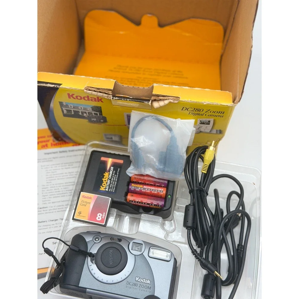 Kodak DC280 Zoom Digital Camera 2.0MP Vintage Y2K Digicam Bundle Box PARTS ONLY